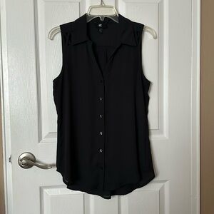 Sleeveless blouse